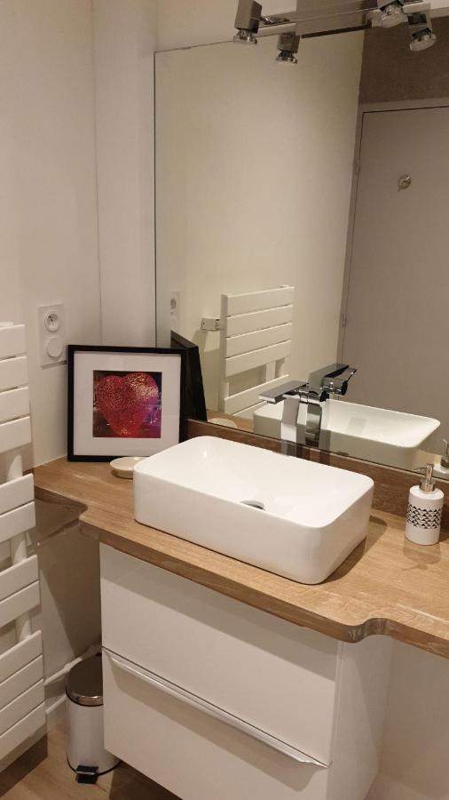 Appartamento COEUR de TROYES T4 Terrasse 5ème étage HYPER-CENTRE Wifi et Parking privé Esterno foto